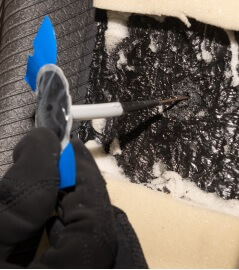 Czym naprawić oponę samouszczlniającą